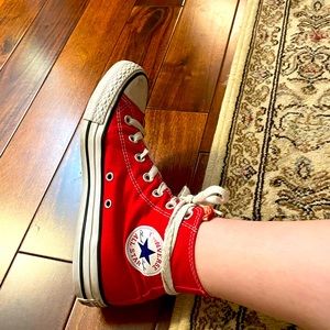 Converse - red - high top ♥️